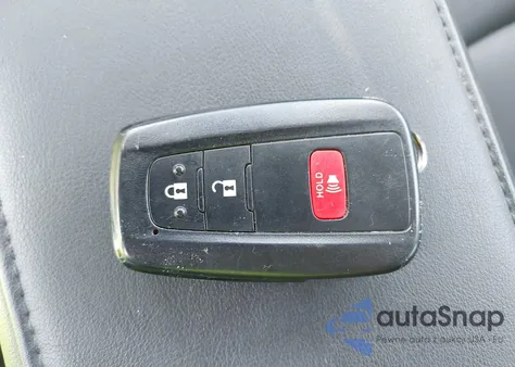 2016 Toyota Prius Four Touring z USA, uszkodzony, nr VIN JTDKARFU1G3501511